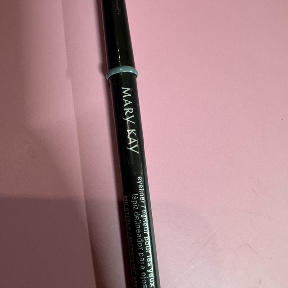 Mary Kay Products & Freebies NIB - Picture 4 of 15